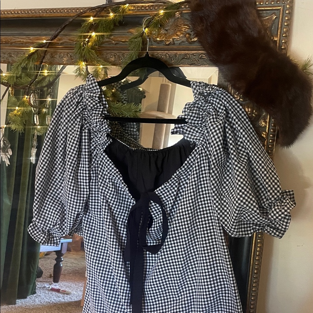 Gingham Puff-Sleeve Tie-Front Women’s Top - Black & White